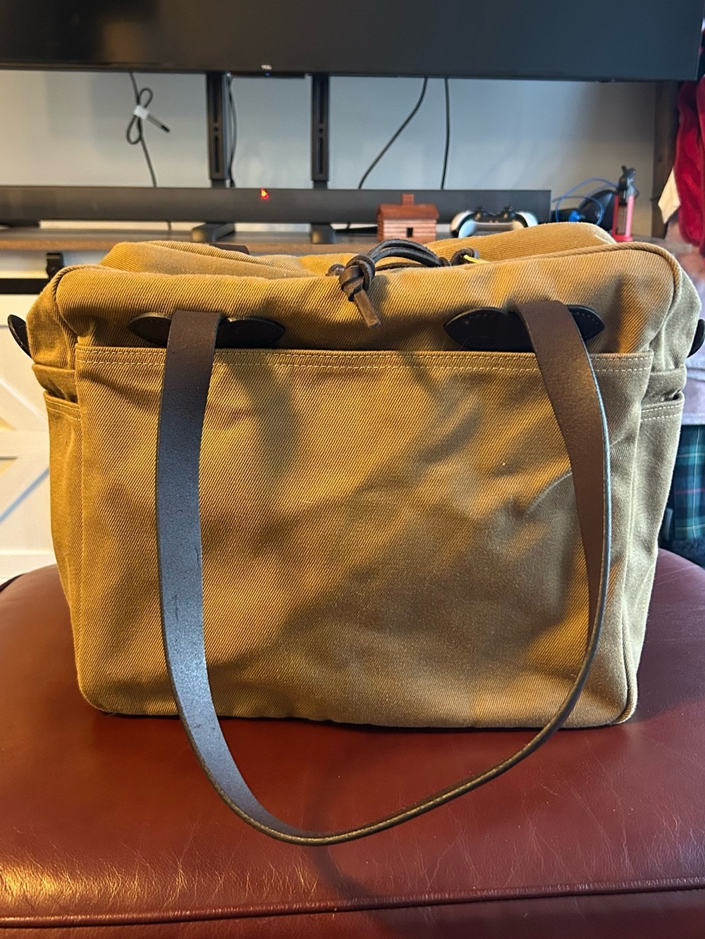 Filson Rugged Twill Tote - Picture 2 of 10